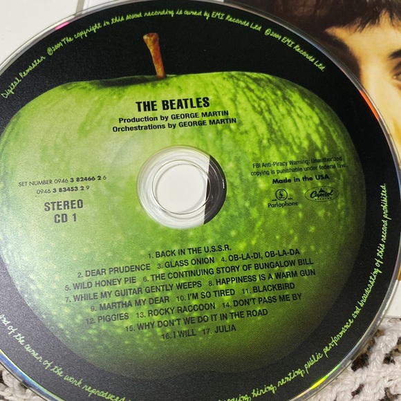 (2) Beatles CDs - Picture 3 of 5